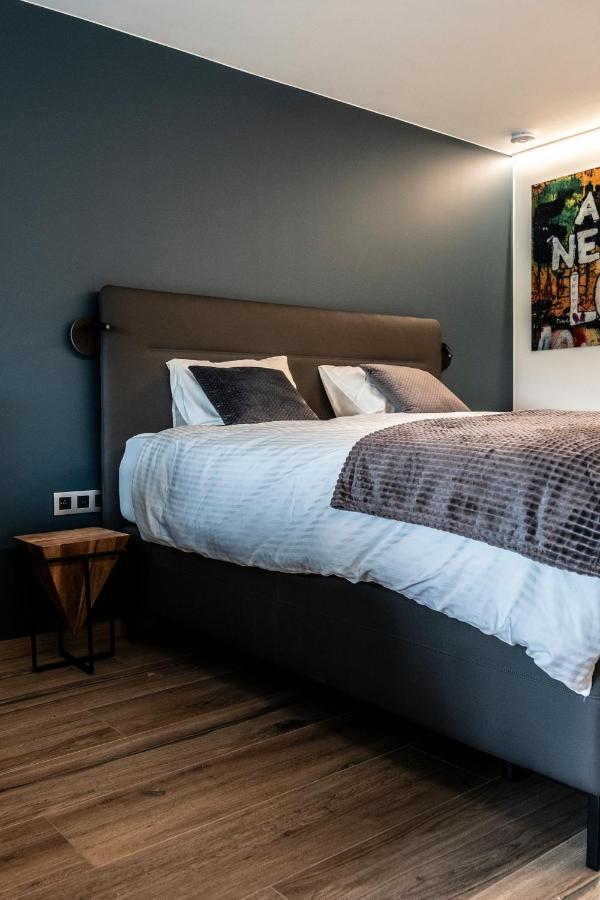 Guesthouse Max Zwijndrecht Eksteriør billede